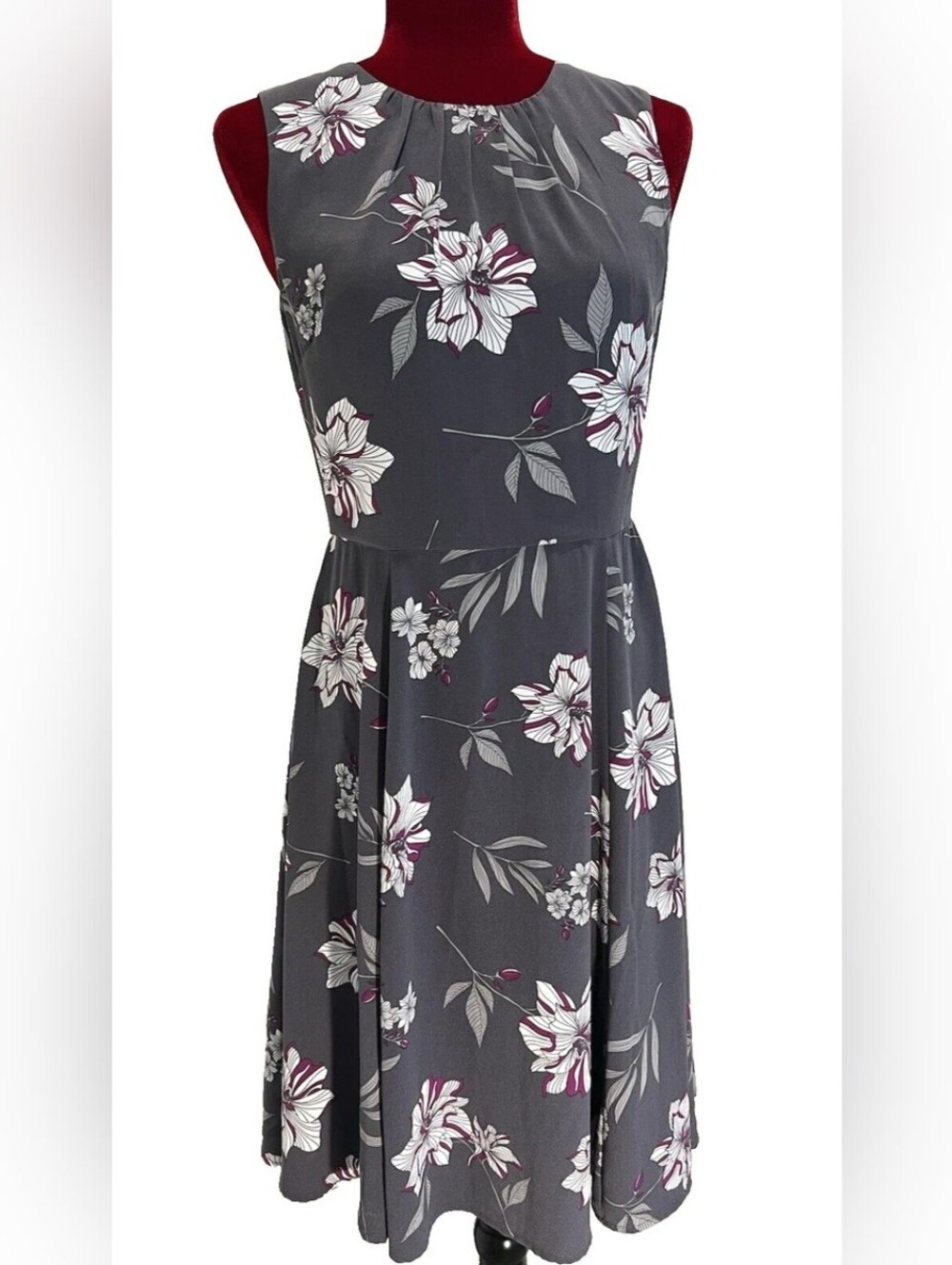 Banana Republic Gray Floral Pleated Midi Fit And Flare Dress, Size 6